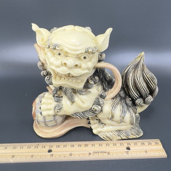 Vintage Chinese Guardian Lion Sculpture Signed Foo Dog Fu Foo Dog Playing Ball - Picture 6 of 16